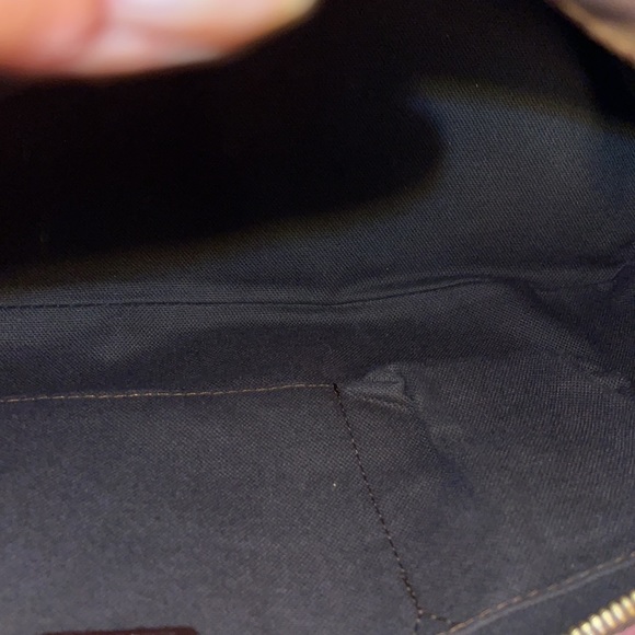 Burberry 100% Authentic tote bag excellent condition - Picture 10 of 17